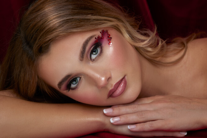 Nikki, fotograaf , sacha van manen, sachavanmanen.com, valentijnsshoot, fotograaf in Almere